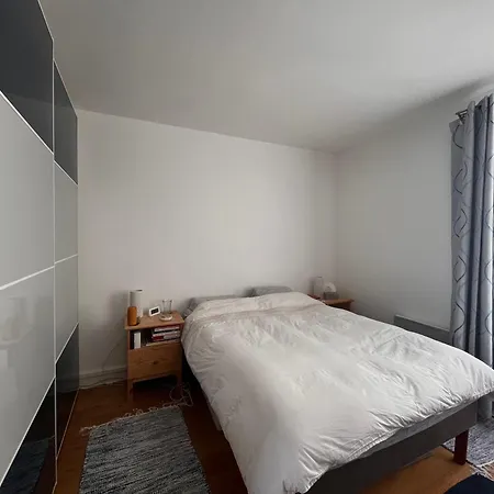 Calm Duplex In 13th *